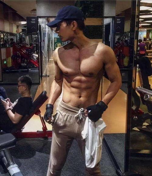 男明星腹肌图片大全,盘点男明星性感腹肌瞬间