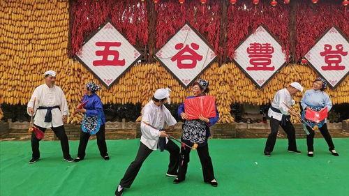 网红拓展小游戏活跃气氛,趣味小游戏点燃气氛热潮