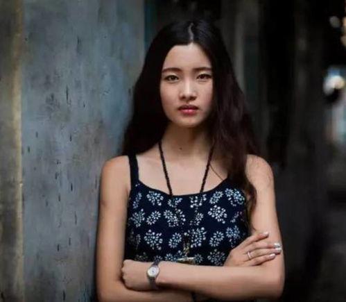 网红校花张,网络红人的青春魅力与成长之路